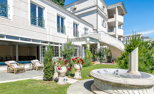 House in Beograd, Serbia 1