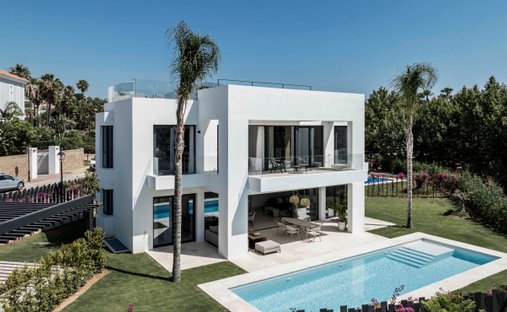 Villa en Estepona, Andalucía, España 1