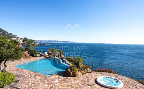Villa à Théoule-sur-Mer, Provence-Alpes-Côte d'Azur, France 1