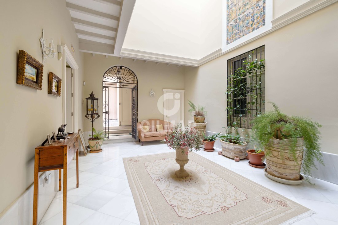 Villa in Casco Antiguo, Seville, Spain 1 - 15342085
