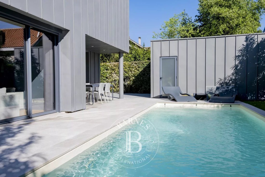 House in Bourg, Pessac, France 1 - 13848924