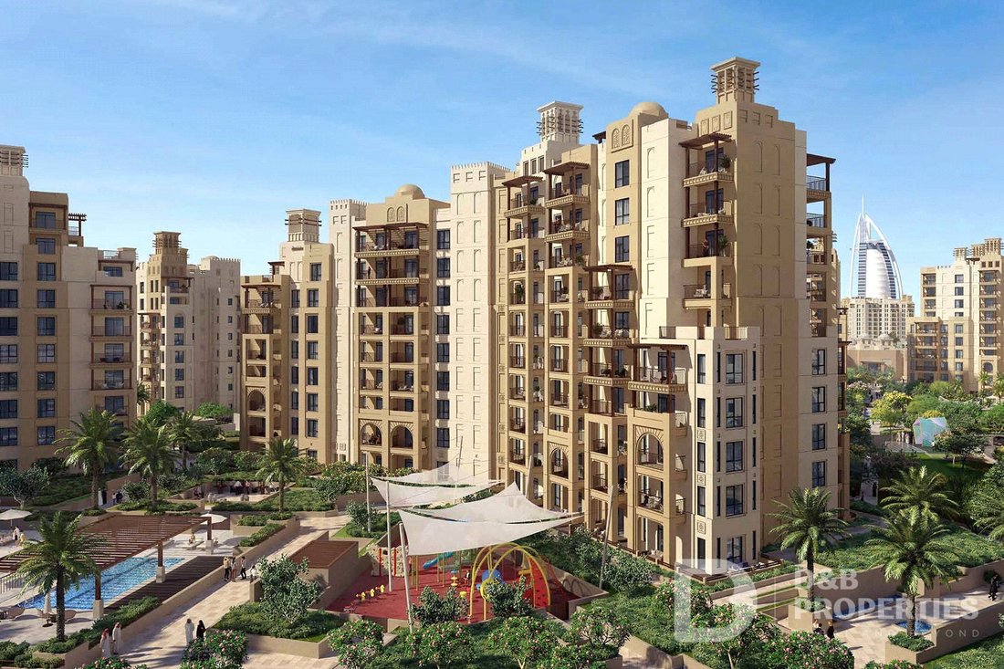 Apartment in Umm Suqeim, Dubai, United Arab Emirates 1 - 15394257