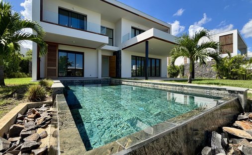 Villa in Tamarin, Rivière Noire District, Mauritius 1