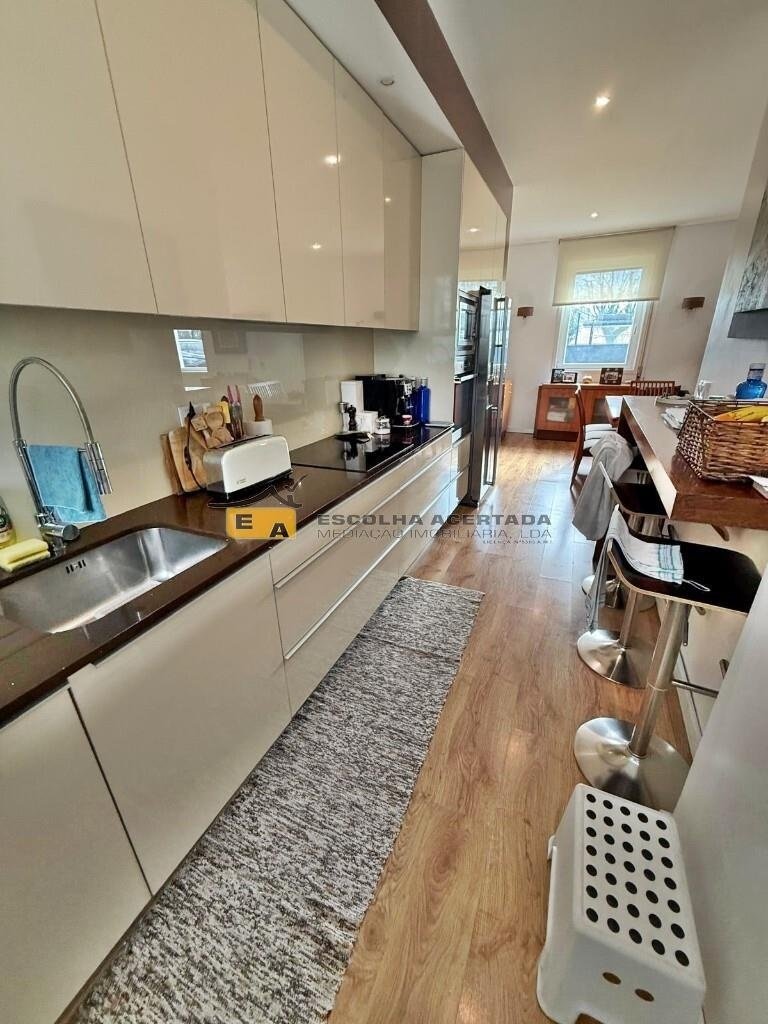 Townhouse in Senhora da Hora, Porto District, Portugal 1 - 15394292