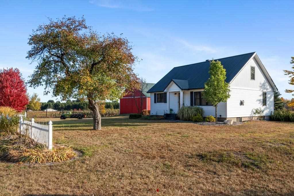 House in Alanson, Michigan, United States 5 - 15394799
