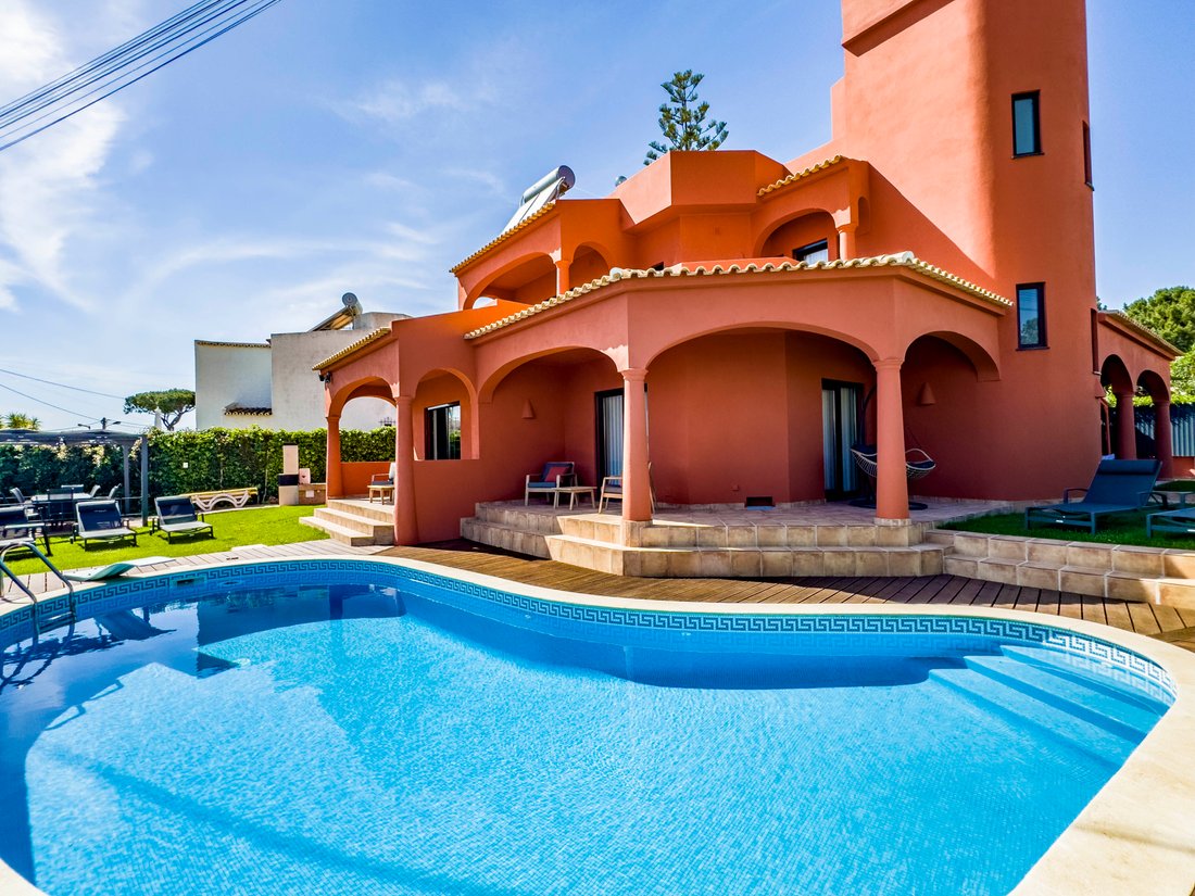 Villa in Vilamoura, Quarteira, Algarve 1 - 15395176
