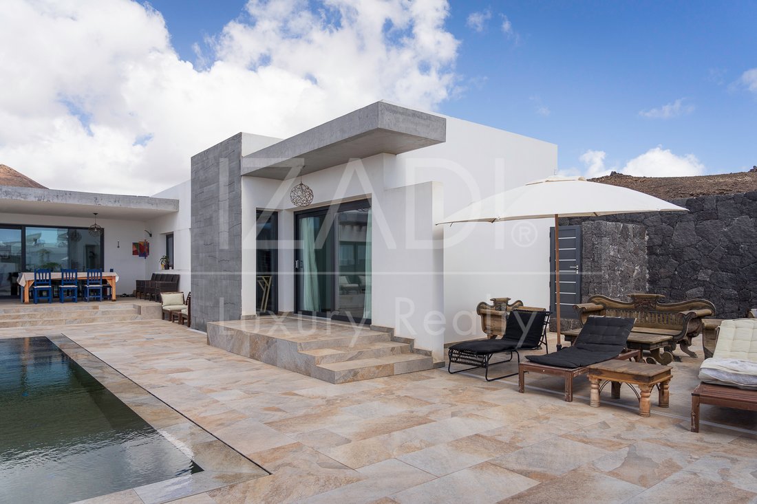 Chalet in Costa Teguise, Teguise, Canary Islands 3 - 15395239