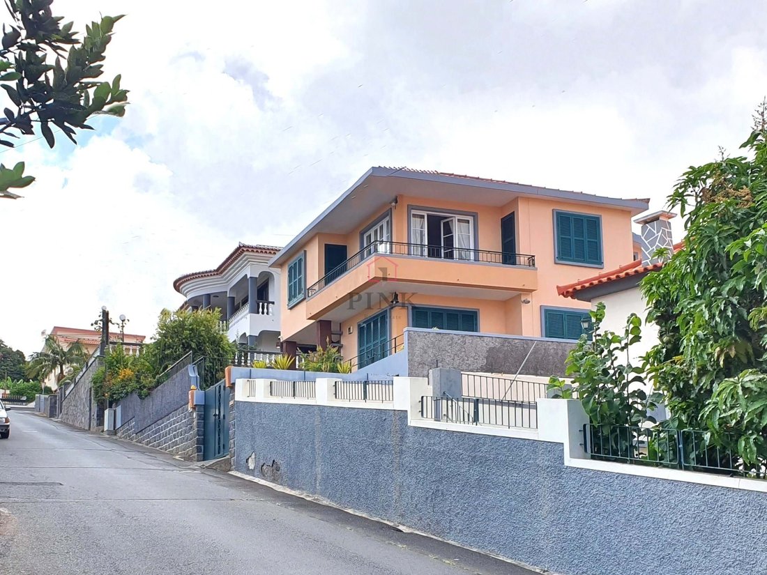 Villa in Funchal, Madeira, Portugal 2 - 15366607
