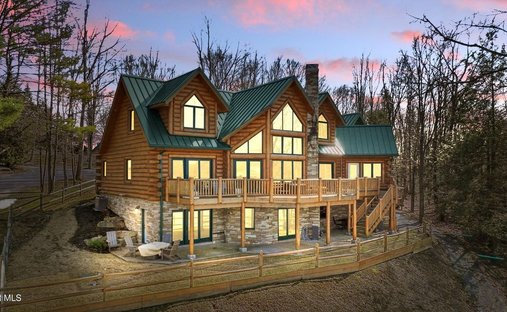 House in Indian Lake, Pennsylvania, United States 1