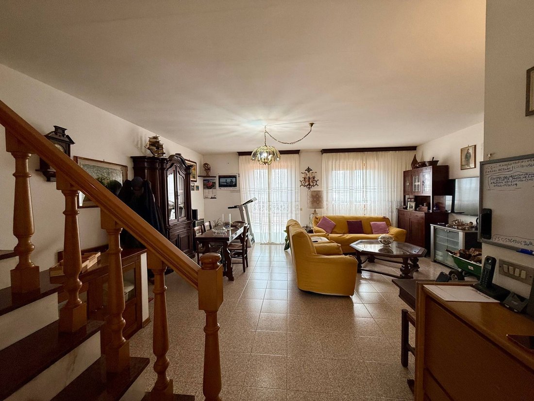 Villa in Neghelli, Orbetello, Tuscany 3 - 15396436