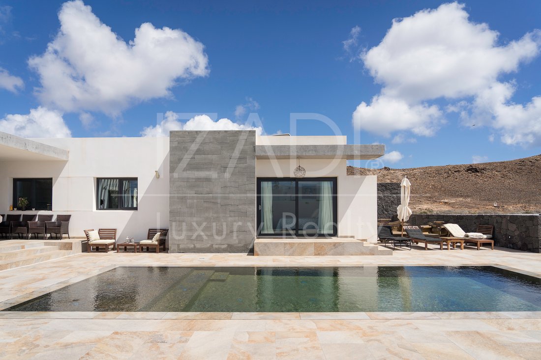 Chalet in Costa Teguise, Teguise, Canary Islands 2 - 15395239