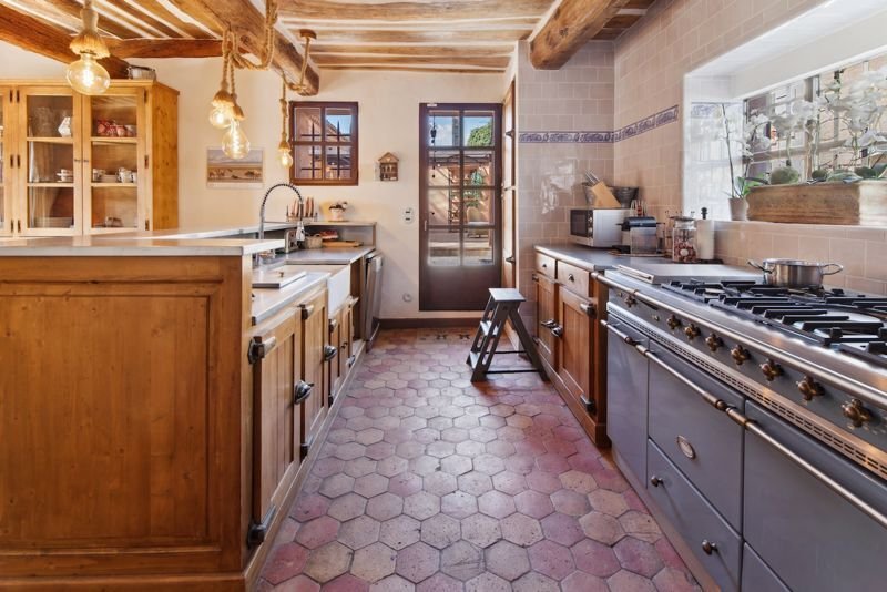 Country House in Le Cannet-des-Maures, Provence-Alpes-Côte d'Azur, France 2 - 15396600