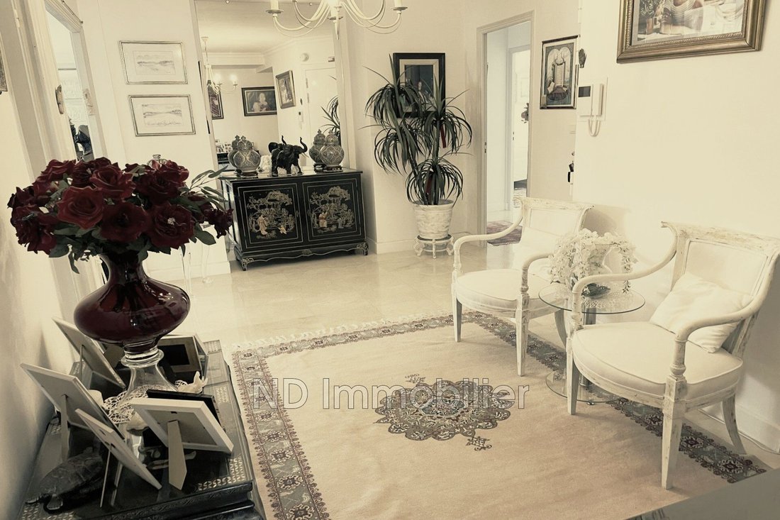 Apartment in La Source, Cannes, France 5 - 12853527