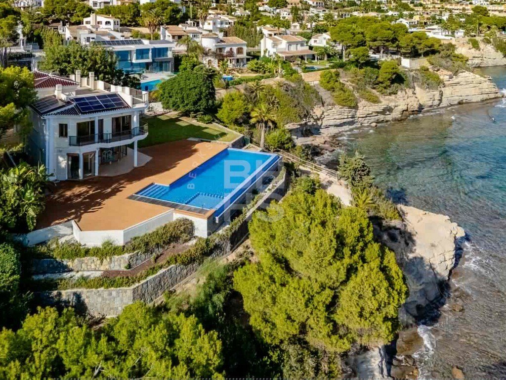Villa in Calp / Calpe, Valencian Community, Spain 3 - 15396623