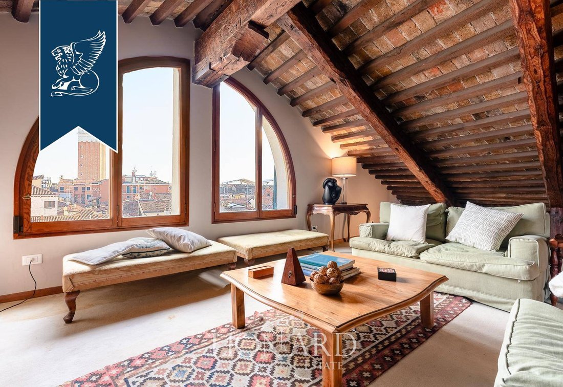 Villa in San Marco, Venice, Italy 2 - 15282549
