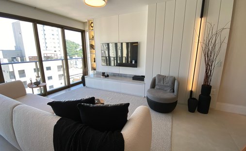 Condo in Centro, State of Santa Catarina, Brazil 1