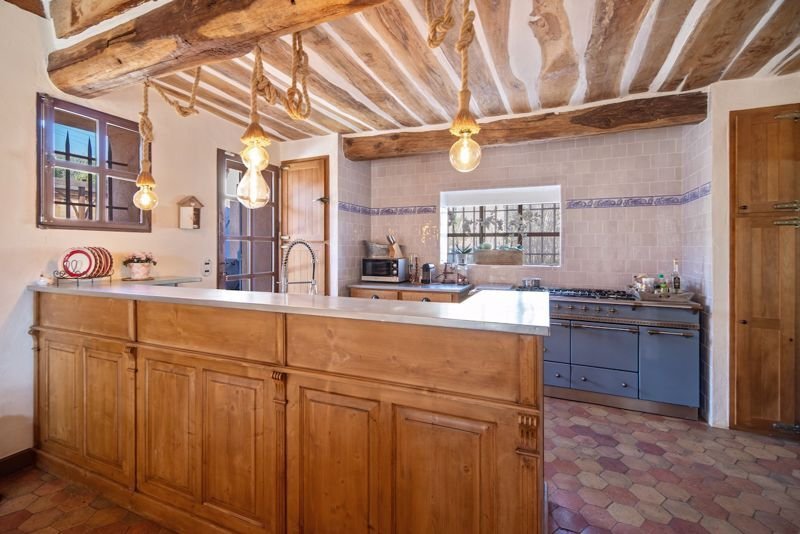 Country House in Le Cannet-des-Maures, Provence-Alpes-Côte d'Azur, France 3 - 15396600