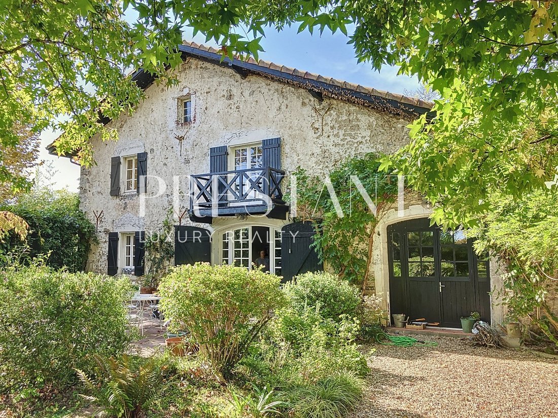 House in Saint-Laurent-de-Gosse, Nouvelle-Aquitaine, France 2 - 15396651