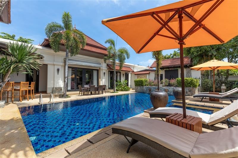 Villa in Choeng Thale, Phuket, Thailand 1 - 15397724