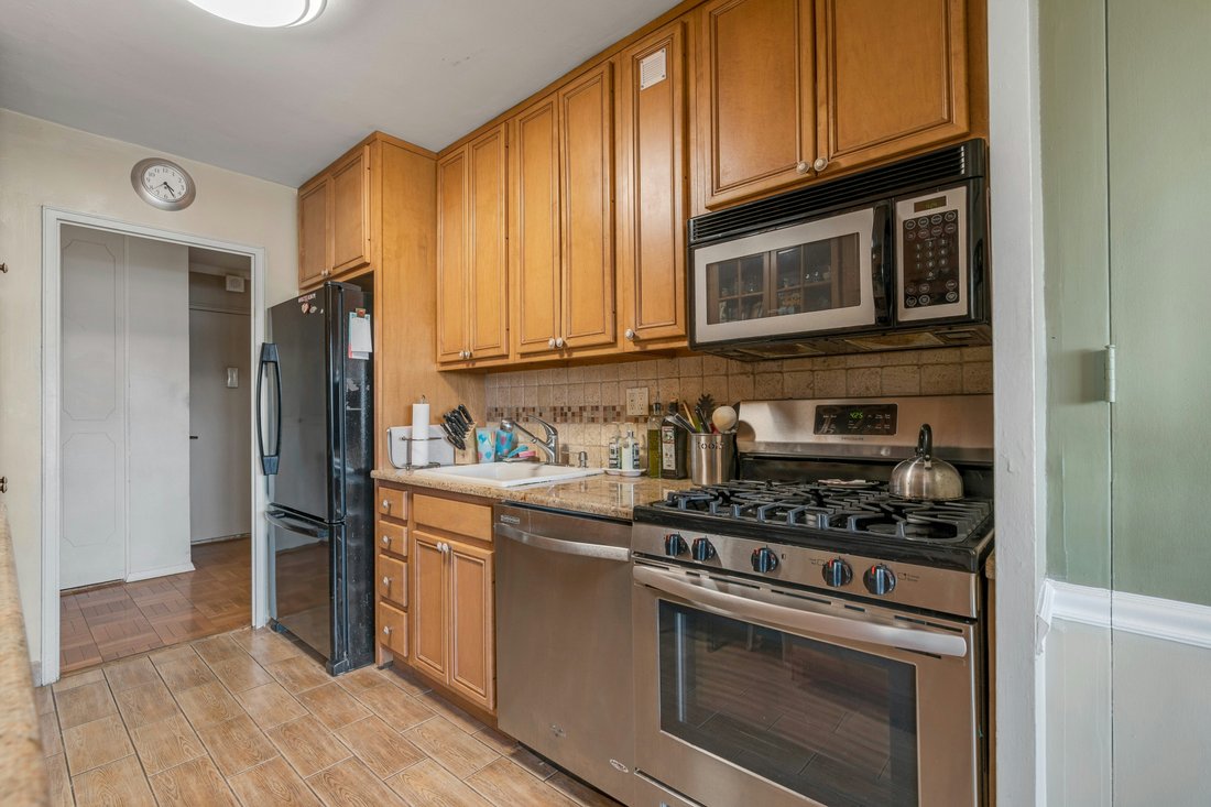 Condo in Fort Lee, New Jersey, United States 3 - 15397420