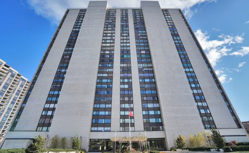 Co Op in Fort Lee, New Jersey, United States 1
