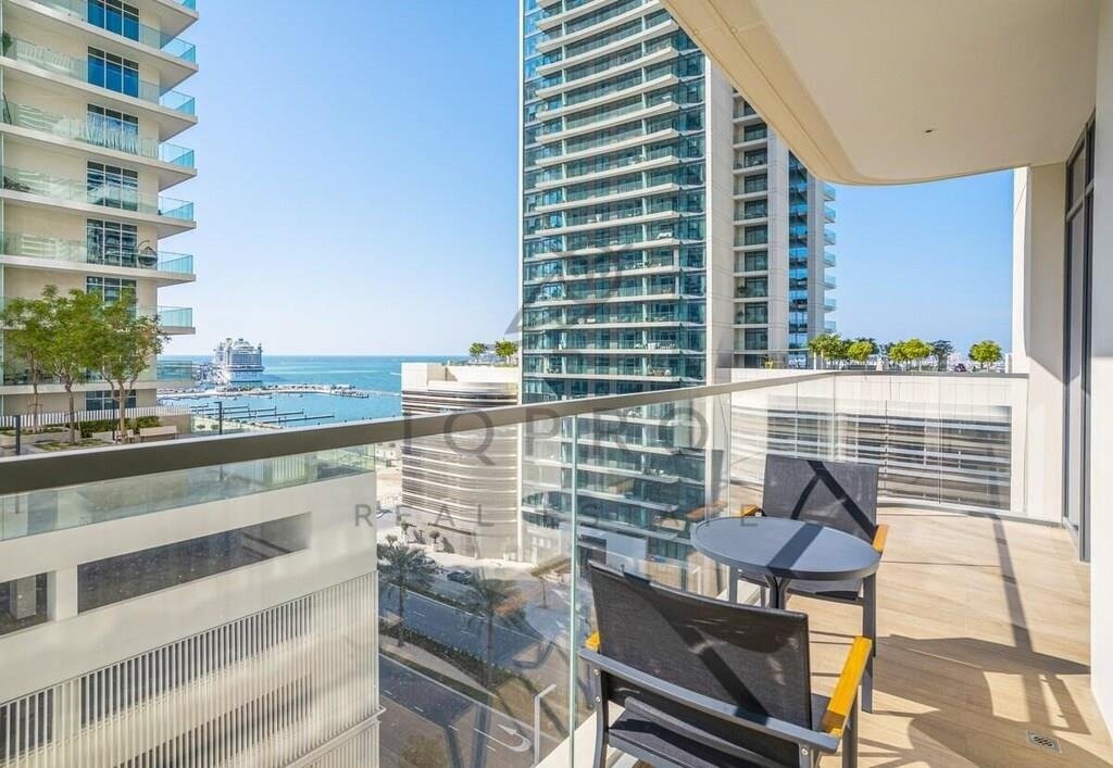 Apartment in Dubai Harbour, Dubai, United Arab Emirates 2 - 15347291