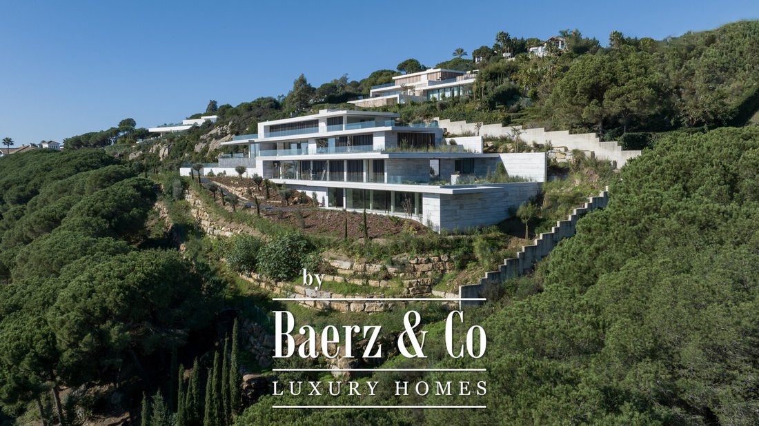 Villa in Sotogrande, San Roque, Andalusia 2 - 15398413