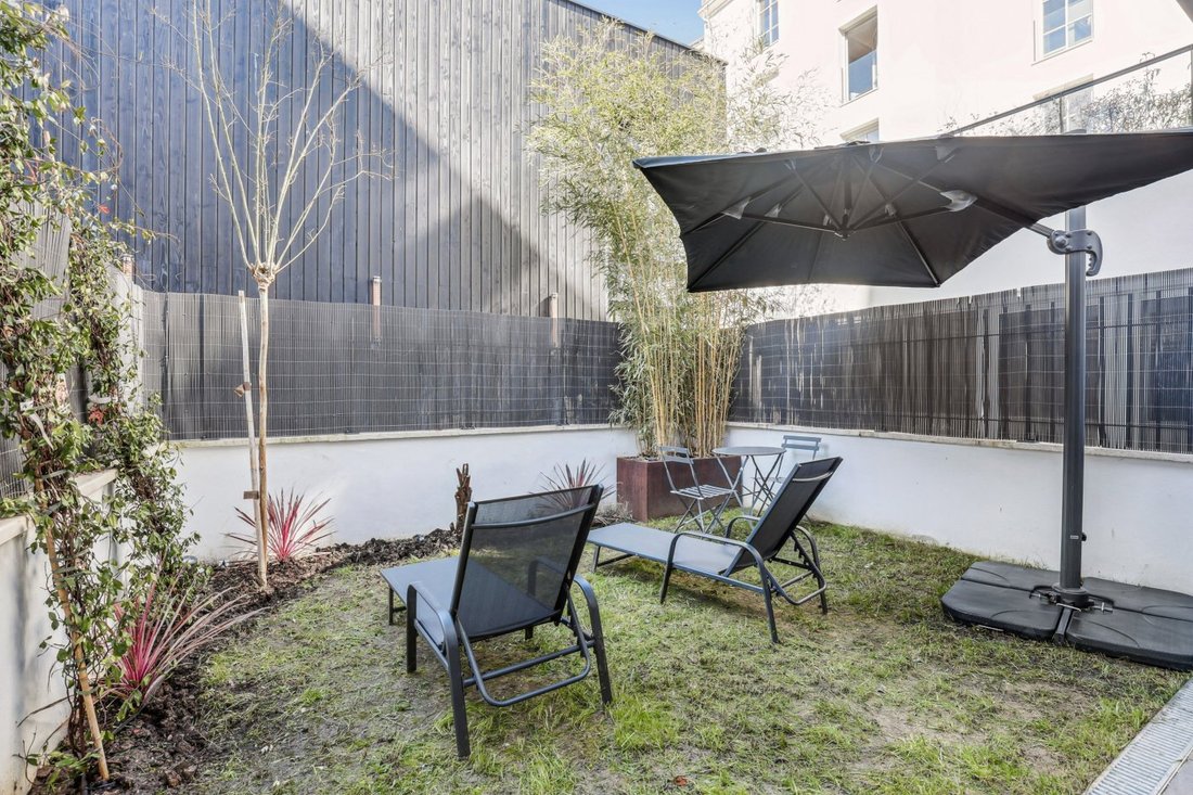 House in Europe-Pierre Midrin, Sevres, France 2 - 15397490