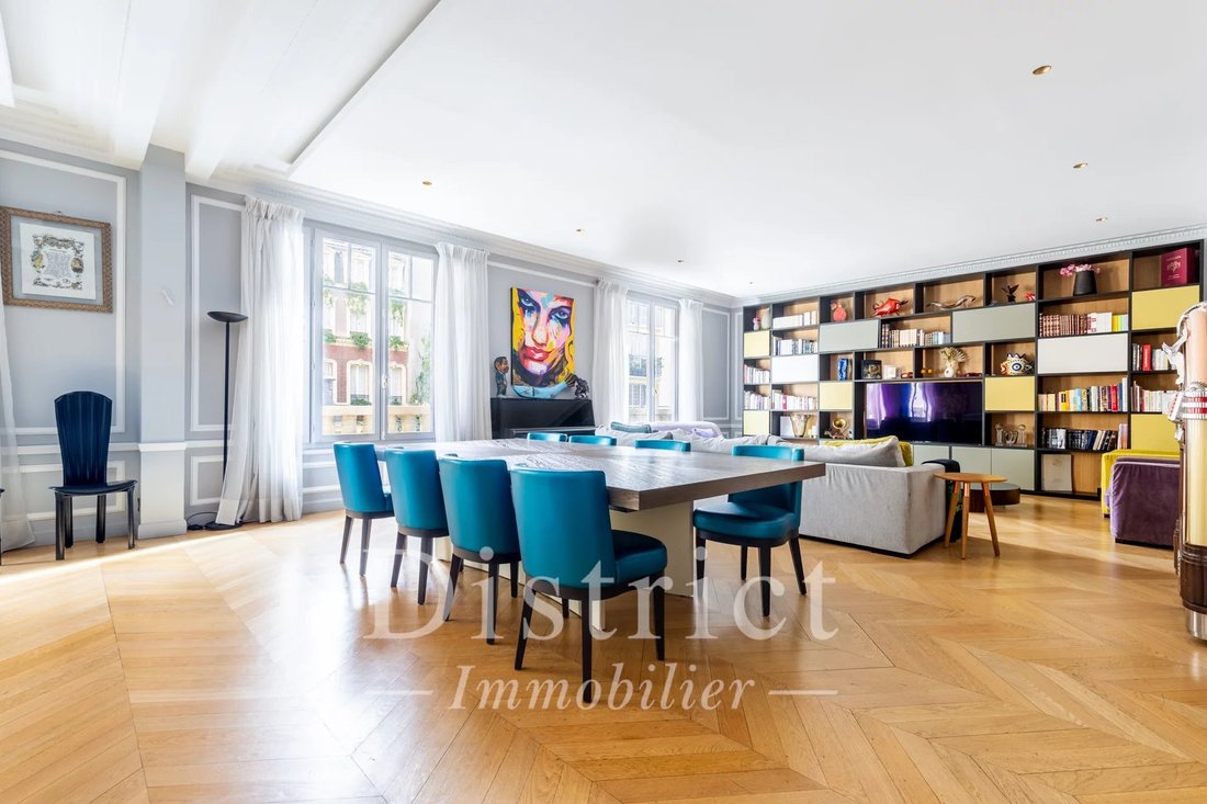 Appartamento a Triangle d'Or, Paris 8e Arrondissement, Parigi 5 - 15398581