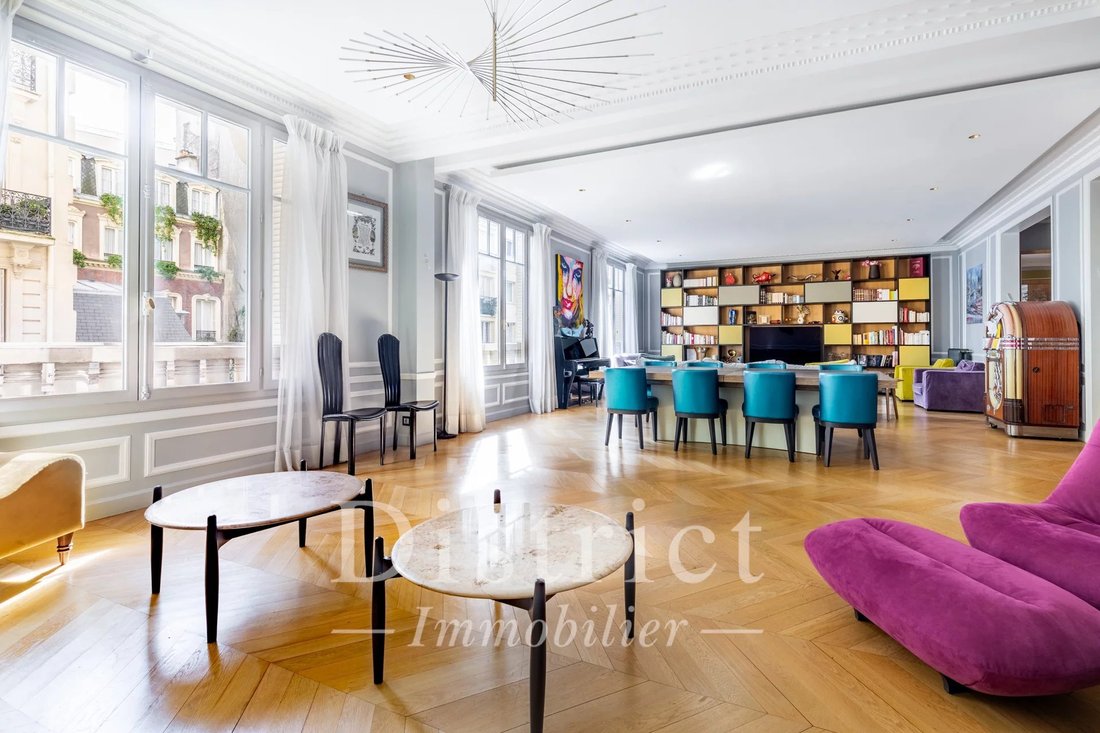 Wohnung in Triangle d'Or, Paris 8e Arrondissement, Paris 1 - 15398581