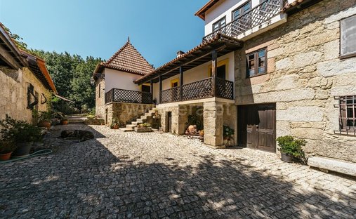 Casa a Teixoso e Sarzedo, Distretto di Castelo Branco, Portogallo 1