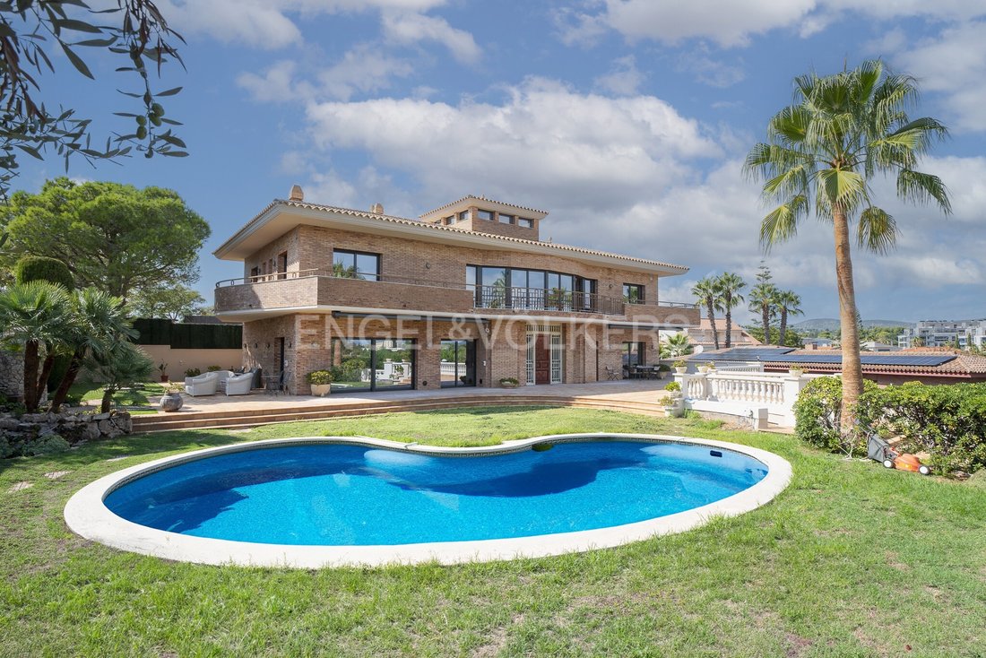 House in Vilanova i la Geltru, Catalonia, Spain 2 - 14750282