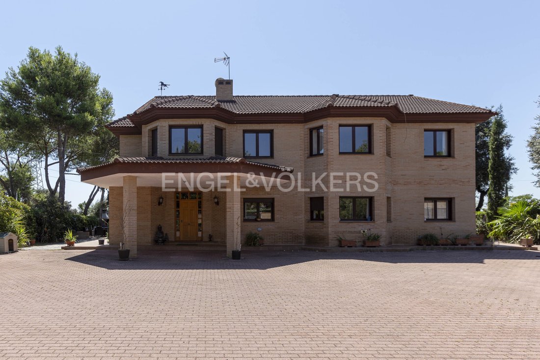 House in Boadilla del Monte, Comunidad de Madrid, Spain 2 - 13183230