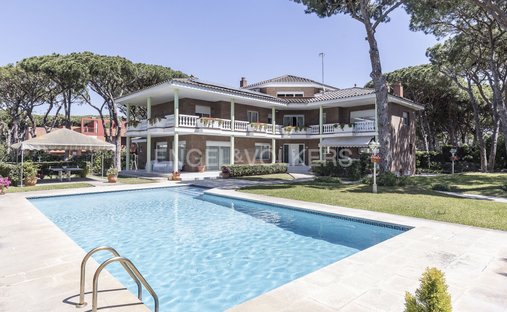 Haus in Castelldefels, Katalonien, Spanien 1