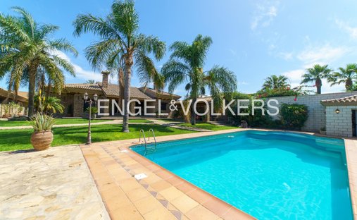 House in Chiclana de la Frontera, Andalusia, Spain 1