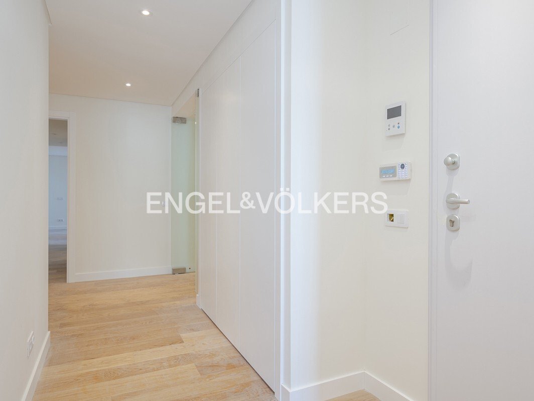 Apartment in Alges, Linda-a-Velha e Cruz Quebrada-Dafundo, Lisbon, Portugal 4 - 14222522