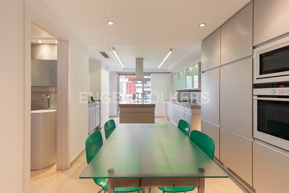 Penthouse in l'Eixample, Valencia, Spain 3 - 13500304