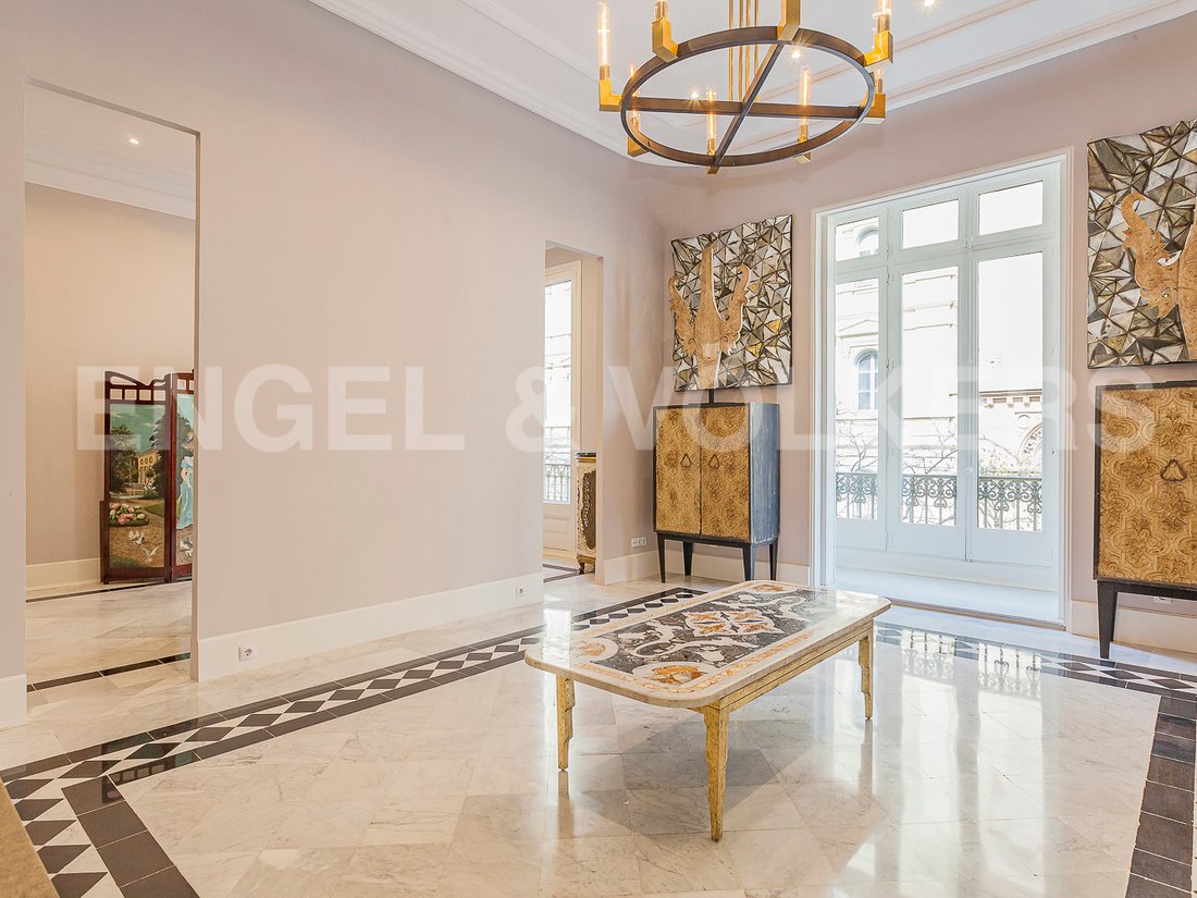 Wohnung in Eixample, Barcelona, Spanien 2 - 13196600