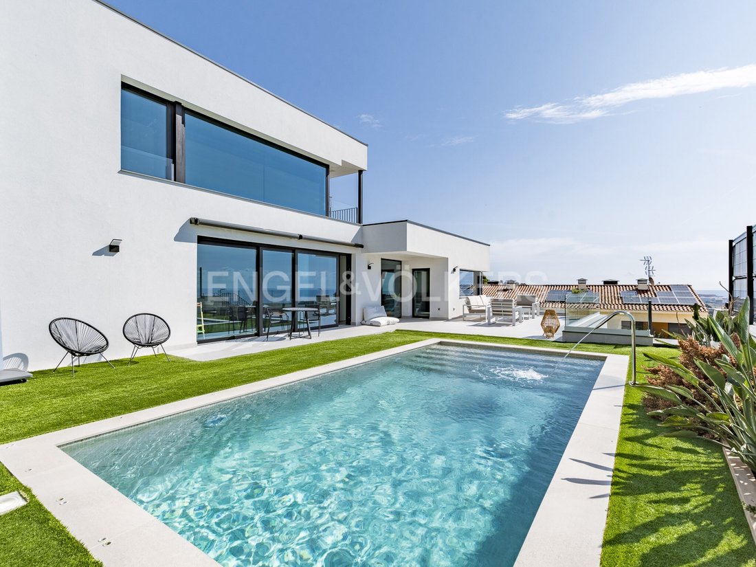 Townhouse in Santa Susanna, Catalonia, Spain 1 - 14662954