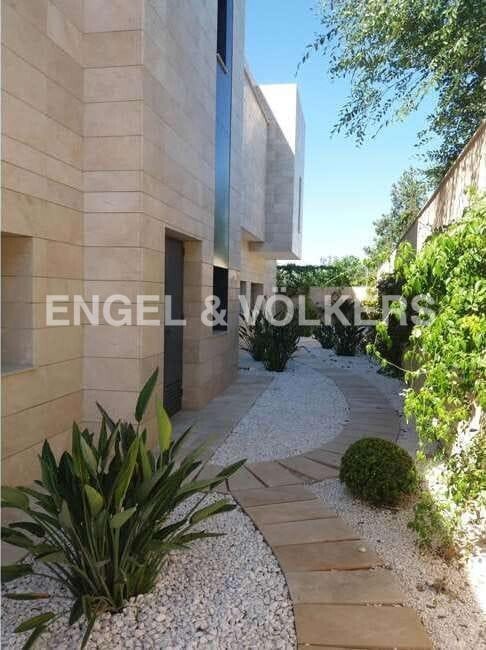 Villa in Dos Hermanas, Andalusia, Spain 4 - 13087502