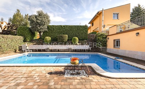 House in Sant Antoni de Vilamajor, Catalonia, Spain 1