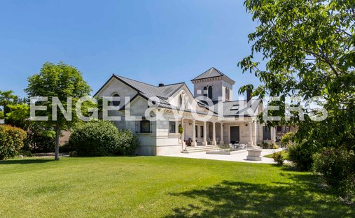 House in Guadalix de la Sierra, Community of Madrid, Spain 1