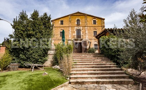 Finca in Bigues i Riells, Catalonia, Spain 1