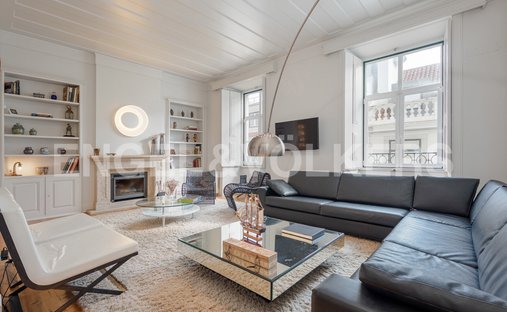 Apartment in Misericordia, Lisbon, Portugal 1