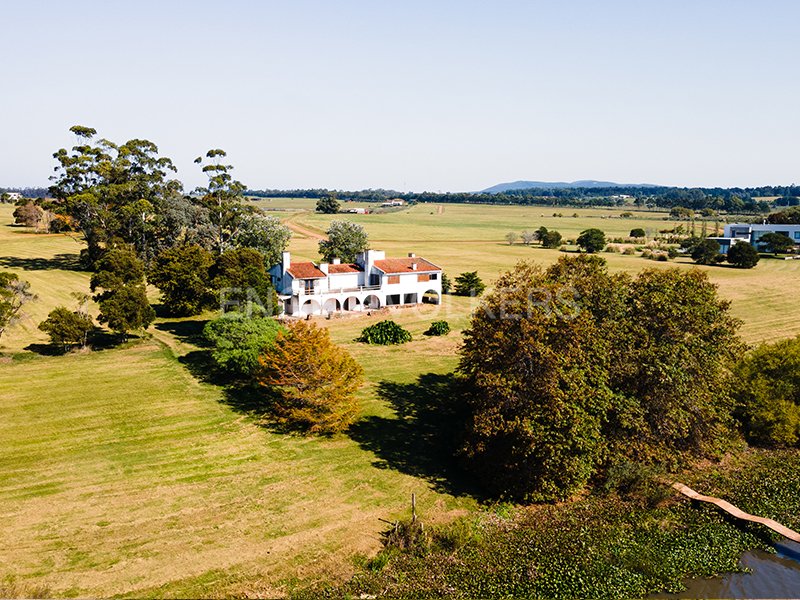 Townhouse in Laguna de los Cisnes-Lomas del Sauce, Maldonado Department, Uruguay 4 - 15399396