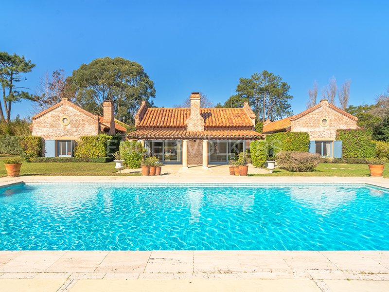 Townhouse in Punta del Este, Maldonado Department, Uruguay 1 - 15399393