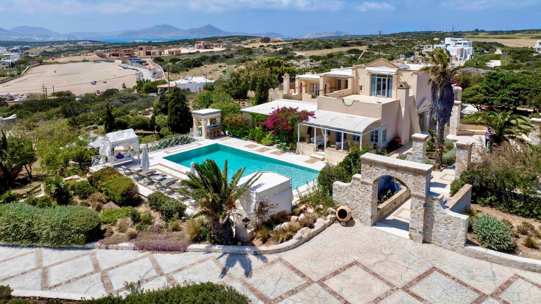 Villa in Paros, Aegean, Greece 1 - 15399362