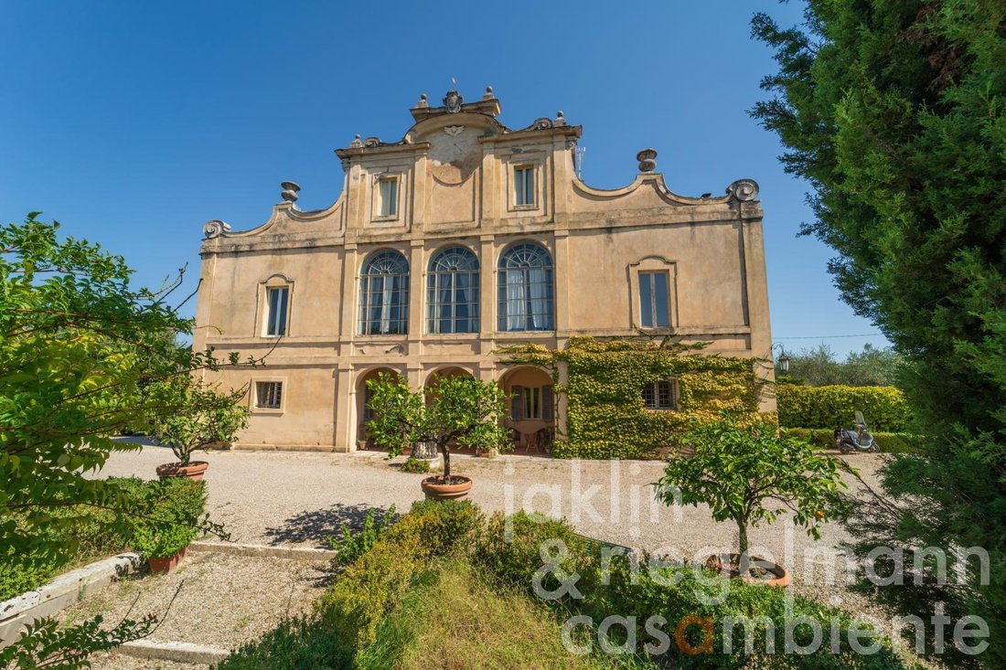 Estate in Siena, Tuscany, Italy 1 - 15399370