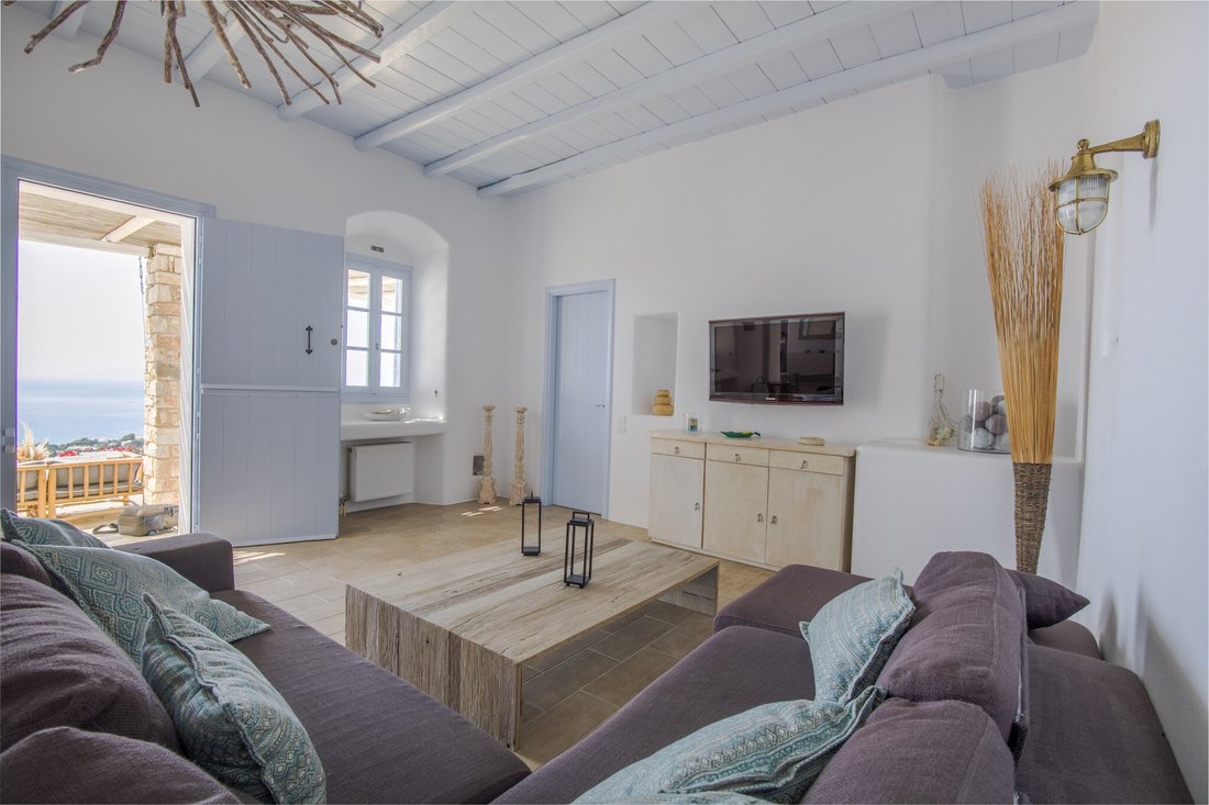 Villa in Paros, Aegean, Greece 2 - 15399250