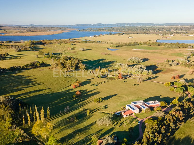 Country House in Laguna de los Cisnes-Lomas del Sauce, Maldonado Department, Uruguay 1 - 15399300
